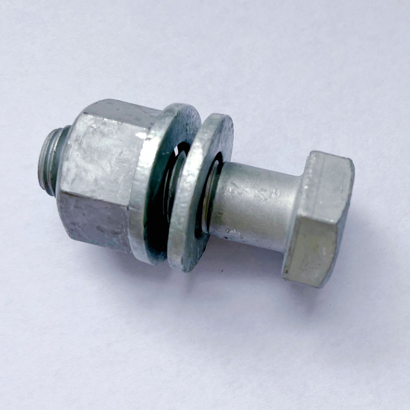 Ətraf mühit amilləri paslanmayan polad vintlərə necə təsir edir?